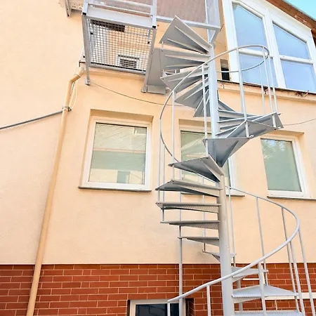 2 Bedroom In Apartmán Stupava
