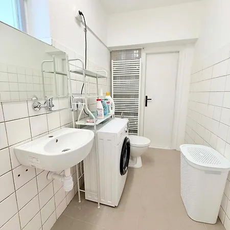 2 Bedroom In *