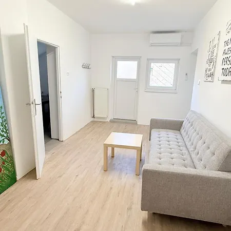2 Bedroom In * Stupava